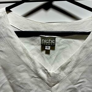 Niche top